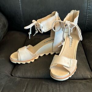 SOREL WEDGE SANDAL
